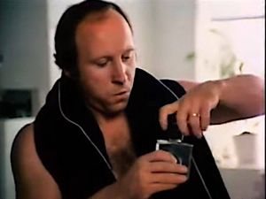 "Uns Uwe" ist im Alter von 85 Jahren verstorben. Aftershave-Brand Hâttric warb seit 1965 mit Seeler als Testimonial "Uns Uwe" ist im Alter von 85 Jahren verstorben. Aftershave-Brand Hâttric warb seit 1965 mit Seeler als Testimonial