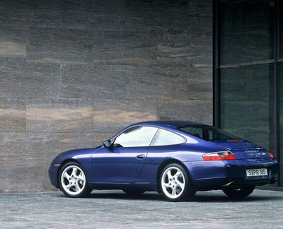 6. Porsche Typ 911 Carrera 4 3.4 Coupé, 1999