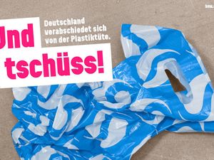 Schoen, aber schaedlich Die Plastiktuete muss nun endgueltig das Land verlassen Schoen, aber schaedlich Die Plastiktuete muss nun endgueltig das Land verlassen