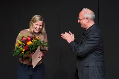 Henriette Dushe mit Essens Oberbuergermeister Reinhard