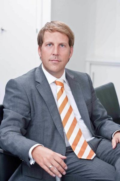 Dr. Carsten Ulbricht ist Rechtsanwalt und Partner bei der Kanzlei BARTSCH Rechtsanwaelte in Stuttgart