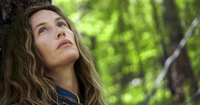 Cécile de France spielt die Hauprrolle in einer groesseren Welt
