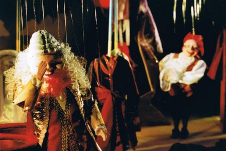 Müllers Marionetten-Theater zeigt „Des Kaisers neue Kleider“