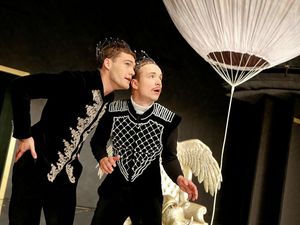 Alexey Ekimov und Tobias Roth spielen am Schauspiel Essen in Tschick Alexey Ekimov und Tobias Roth spielen am Schauspiel Essen in Tschick