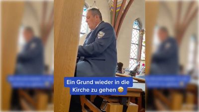 Layla rennt selbst in der Kirche