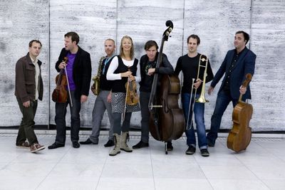 Nils Wogram und Root 70 with Strings sind 2013 gemeinsam auf Tour