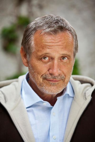 Konstantin Wecker. Der Bundespräsident ist sehr leise-ein Leisetreter ausgerechnet, wenn es um Freiheit und Buergerrechte geht.