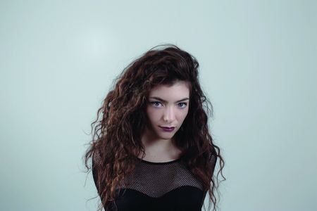 Lorde veroeffentlicht ihr Debuetalbum