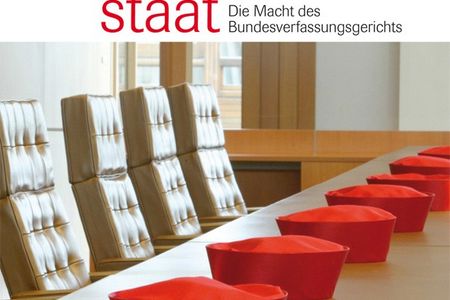 "Der Schiedsrichterstaat" - Christian Rath über Gefahren der politisch-juristischen Eigenständigkeit