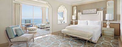 So laesst es sich Leben und gut schlafen. Purer Luxus im Waldorf Astoria Ras Al Khaimah