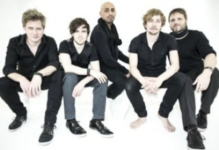 We Are Tony spielen einen faszinierenden musikalischen Kosmos zwischen modernem Pop und vintage Soul und Urban Pop