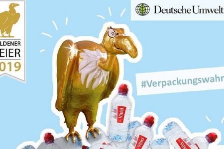 Nestlé-Marke Vittel erhaelt den Negativpreis Goldenen Geier wegen Einweg Plastikflaschen