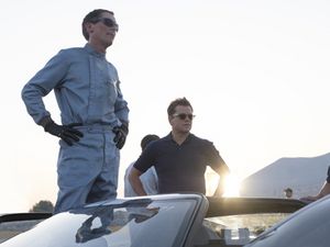 Matt Damon als Carroll Shelby und Christian Bale als Ken Miles in Le Mans 66