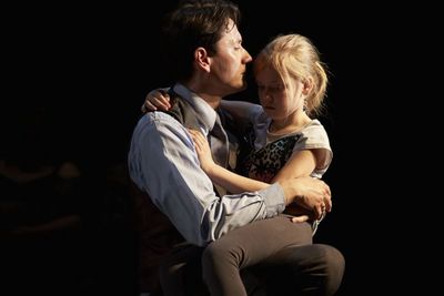 aus liebe von Peter Turrini am theater in josefstadt