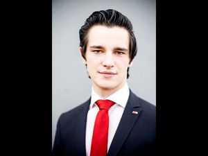 Siegener Unternehmer Lukas Buedenbender als stellvertretender Bundesvorsitzender wiedergewaehlt Siegener Unternehmer Lukas Buedenbender als stellvertretender Bundesvorsitzender wiedergewaehlt