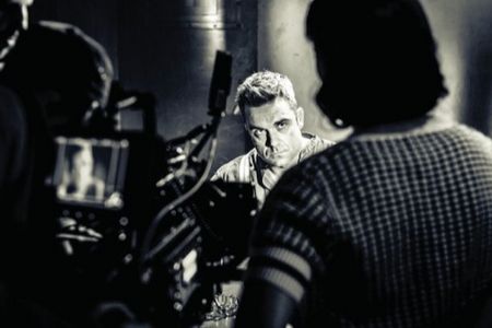 Konzert Pop: Robbie Williams, der "King of Pop" kehrt im Sommer 2013 zurück auf deutsche Bühnen - Tickets ab heute erhältlich!