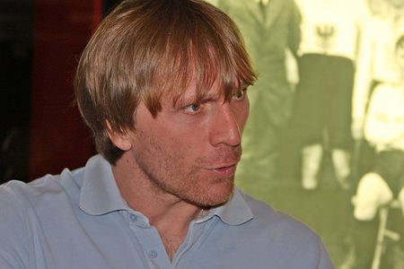 Der ehemalige Fußballprofi Ansgar Brinkmann konnte viele neue Fans auf Facebook und Instagram gewinnen