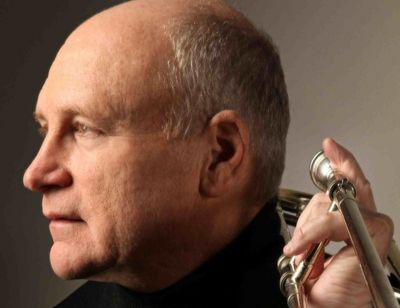 Jerry Tilitz gibt Konzert in Hamburg