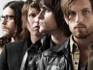 Kings Of Leon kuendigen neues Album an und veroeffentlichen die beiden ersten Singles