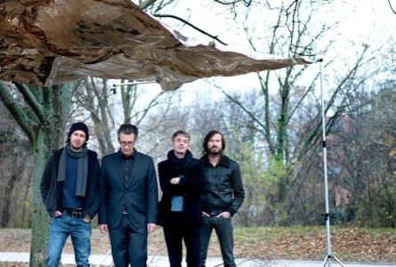 Musik Rock: „All Is Fever“ heißt das neue Album von Naked Lunch und ist ab dem 01.02.2013 im Handel erhältlich!