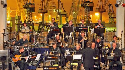 ECHO Jazz 2013: NDR Bigband und Jazzpianist Stefano Bollani für gemeinsames Album ausgezeichnet