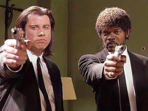 Die beruehmtesten Film Aufragskiller John Travolta und Samuel L. Jackson  bei der Arbeit