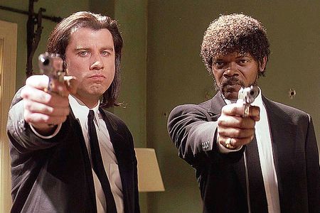 Die beruehmtesten Film Aufragskiller John Travolta und Samuel L. Jackson  bei der Arbeit