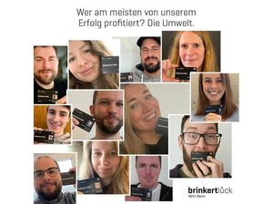 Stolze Inhaber:innen einer Bahncard100 Stolze Inhaber:innen einer Bahncard100