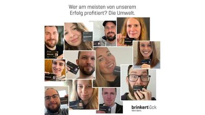 Stolze Inhaber:innen einer Bahncard100