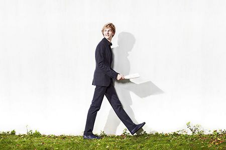 Musik Klassik: Jan Lisiecki verschmilzt Schönheit und Musik auf "Chopin: Études"