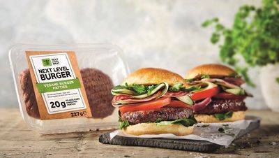 Lidl bringt mit dem Next Level Burger nun einen selbst entwickelten vegetarischen Pattie in die Laeden