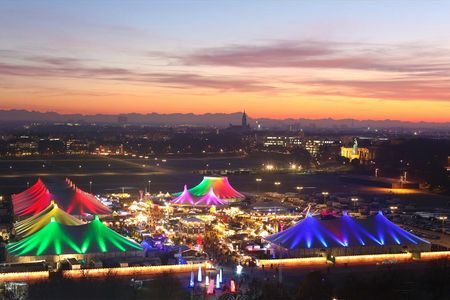 Das Tollwood Winterfestival mit dem schoensten Weihnachtsmarkt von Muenchen