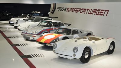 Ausstellung in Stuttgart 60 Jahre Supersportwagen.
