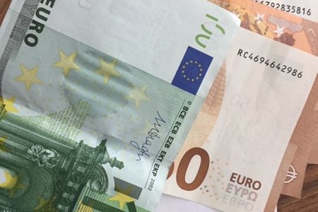 Pustekuchen  Geld braucht man. Aber Geld macht nicht gluecklich