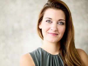 Chefredakteurin Anna-Beeke Gretemeier verlässt nach neun Jahren den Stern auf eigenen Wunsch Chefredakteurin Anna-Beeke Gretemeier verlässt nach neun Jahren den Stern auf eigenen Wunsch