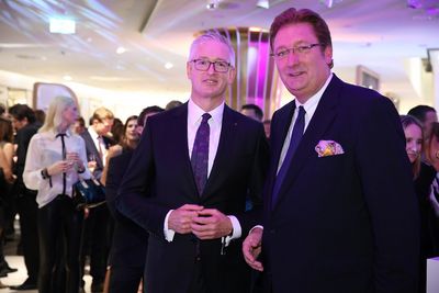 Dirk Elbers und Willy Oergel bei Breuninger im Koe-Bogen