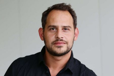 Moritz Bleibtreu spielt die Hauptrolle in Caveman