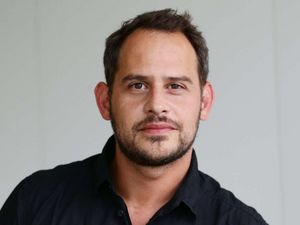 Moritz Bleibtreu spielt die Hauptrolle in Caveman