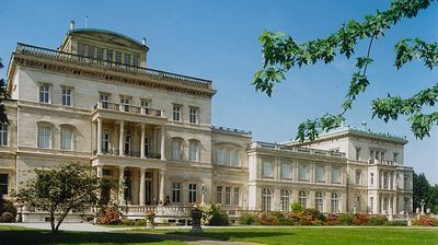 Die Alfried Krupp von Bohlen und Halbach-Stiftung haben die Stipendien zur Förderung Zeitgenössischer Fotografie vergeben