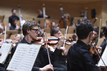 Orchestermusiker unterrichten in JeKi-Grundschulen