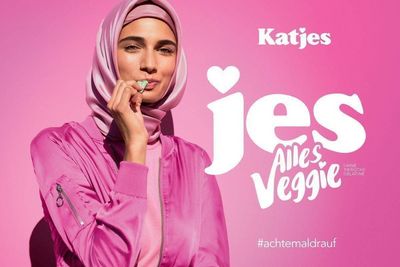 Auf Twitter und Facebook sammelten sich Negativ-Kommentare an - begleitet von Boykott-Aufrufen wegen des Werbemotives von Katjes