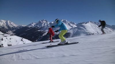 Neben der körperlichen Fitness brauchen Sie aber auch die richtige Skiausrüstung