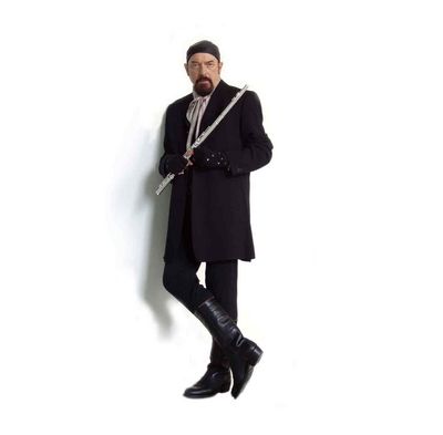 Konzert Rock/Pop: Ausverkaufte Hallen bewegen Jethro Tull's Ian Anderson & Band zur Verlängerung der "THICK AS A BRICK"-Tour