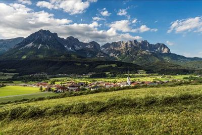 Die Region Wilder Kaiser in Tirol bietet fuer Sommer- und Herbsturlauber vielfaeltige Outdoor Aktivitaeten sowie ein buntes Veranstaltungsprogramm