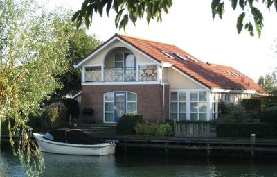 Wer das echte Holland erleben will, muss ans Wasser