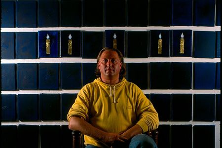 Der Kuenstler Heinz-Josef Mess erinnert sich an ein Kunstwerk von 1997
