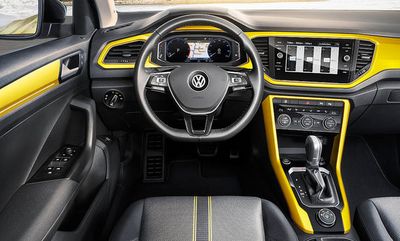 Neuste Assistenzsysteme, modernstes Infotainment ein großes Touchscreen-Display und tolle Farben begeistern beim VW T-Roc