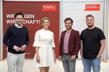 Johannes Winkel (CDU), Eva-Maria Blank, Felix Banaszak (Bündnis 90/Die Grünen), und Jens Teutrine (FDP)