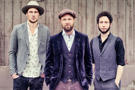 Henrik Freischlader Trio