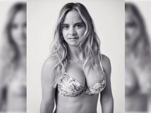 Sofia Jirau modelt für Vicoria's Secret